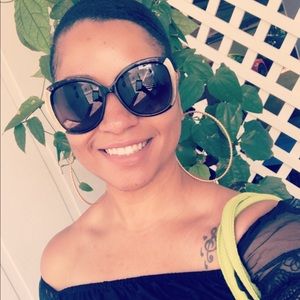 Meet your Posher, Syretta